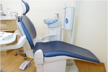 人間工学に基づいた歯科用ユニット